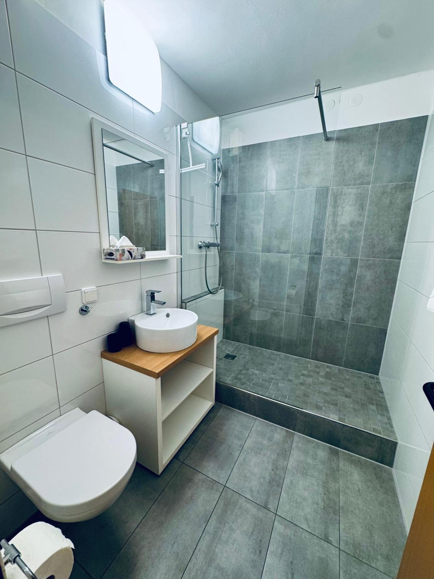 Happystayapartments فيلاخ المظهر الخارجي الصورة